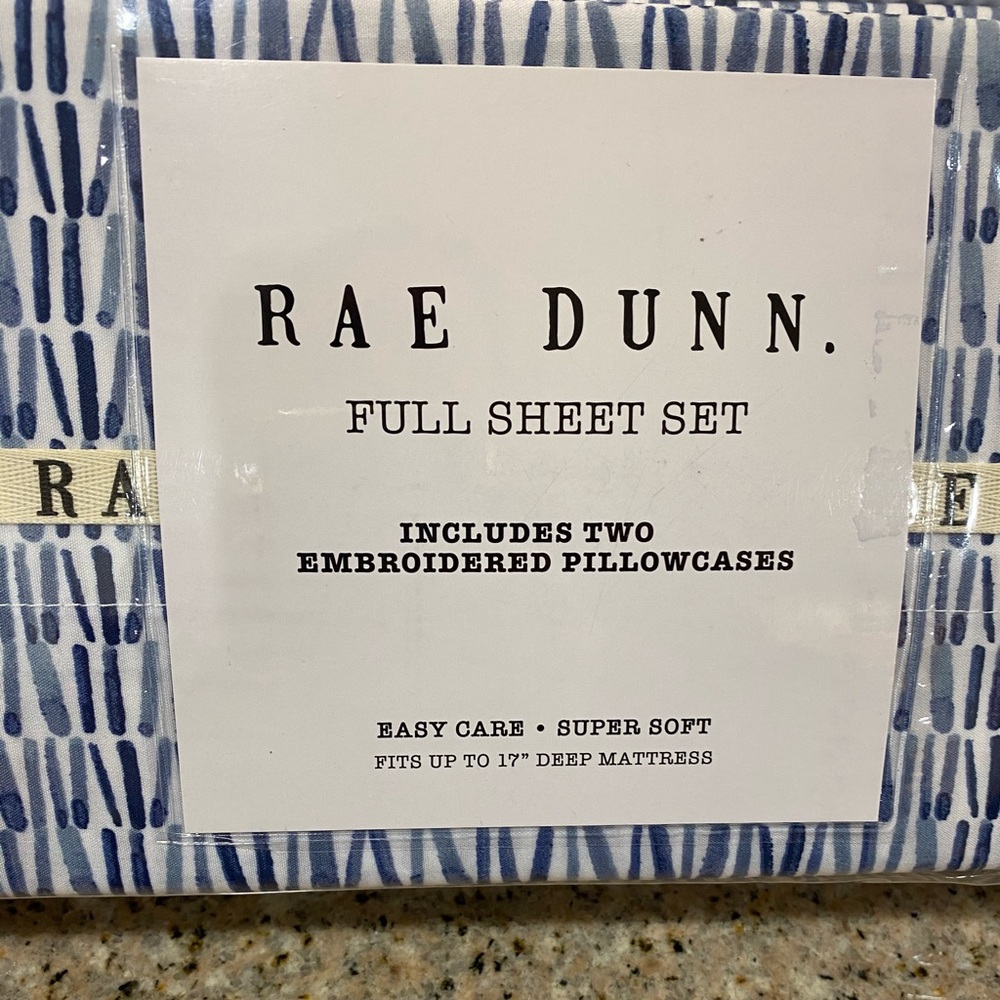 Rae Dunn DREAMER full size sheet set